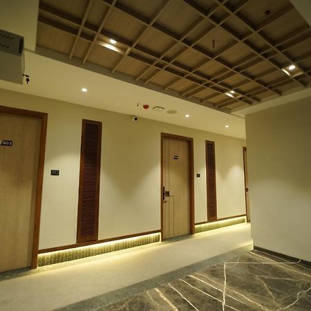 Hotel Laksh Raipur  ภายนอก รูปภาพ