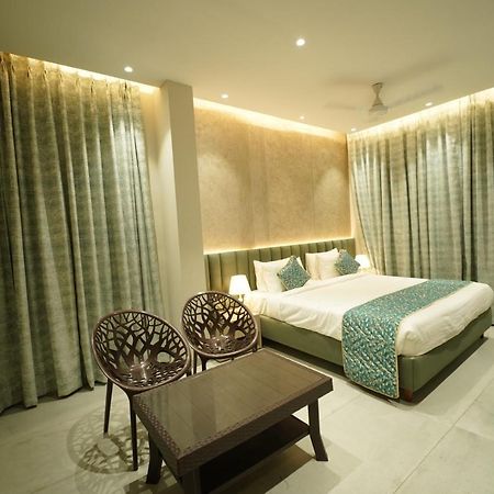 Hotel Laksh Raipur  ภายนอก รูปภาพ