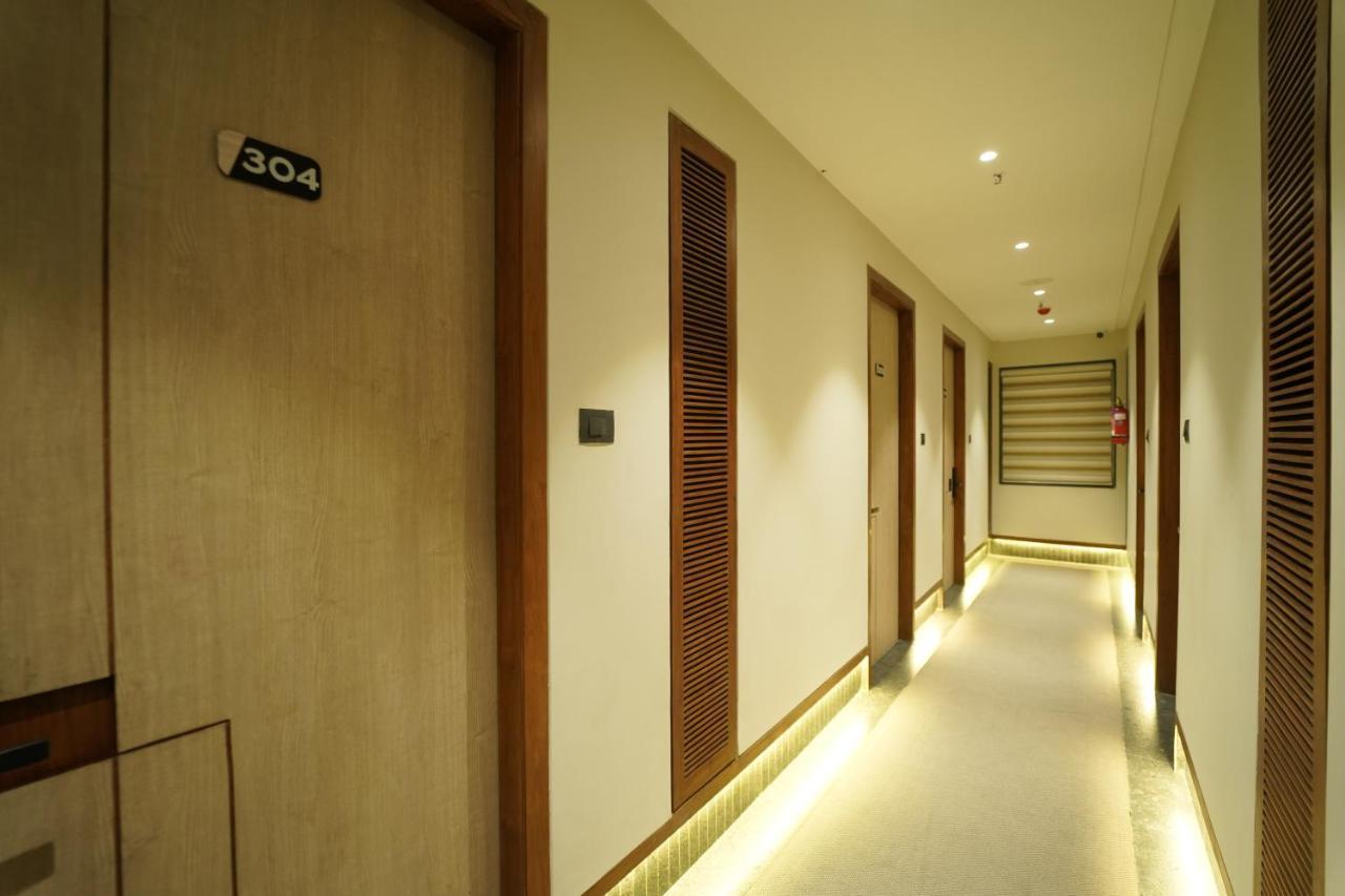Hotel Laksh Raipur  ภายนอก รูปภาพ