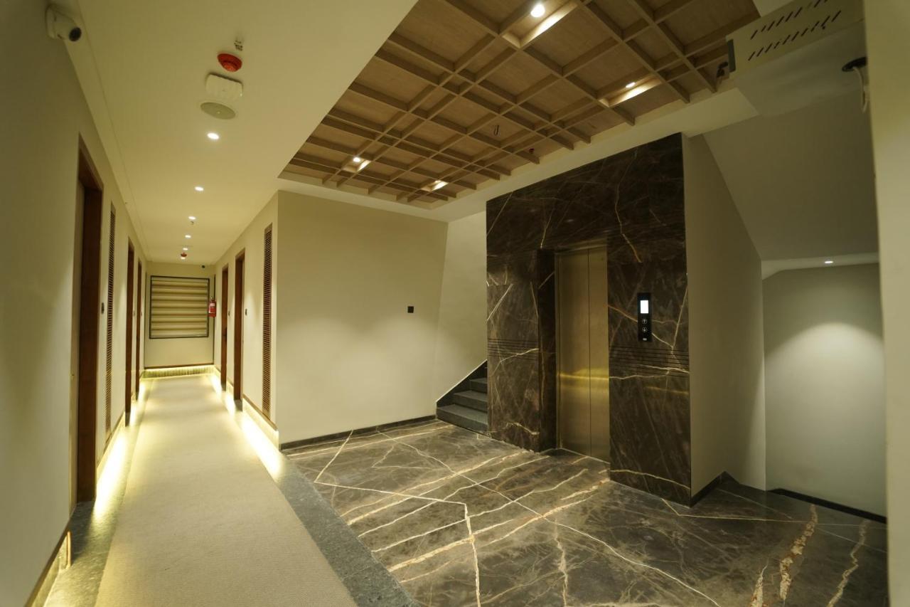 Hotel Laksh Raipur  ภายนอก รูปภาพ
